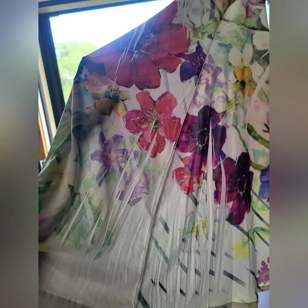 Gorgeous Hawaiian Dress Made In Maui - Picture 4 of 7
